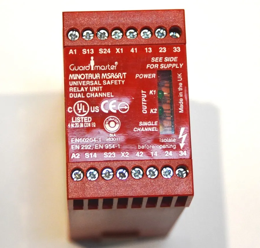 Реле безопасности Allen-Bradley Guard Master MSR6R/T 24VAC Universal Safety Rela