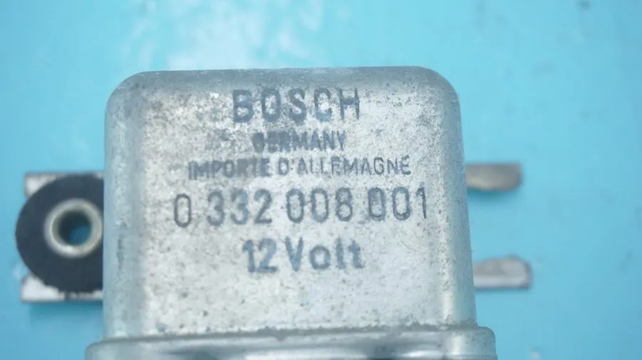 Реле MERCEDES--BENZ W109 300SEL W108 W113 BOSCH COLD START RELAY 0332008001 — фото лота 2
