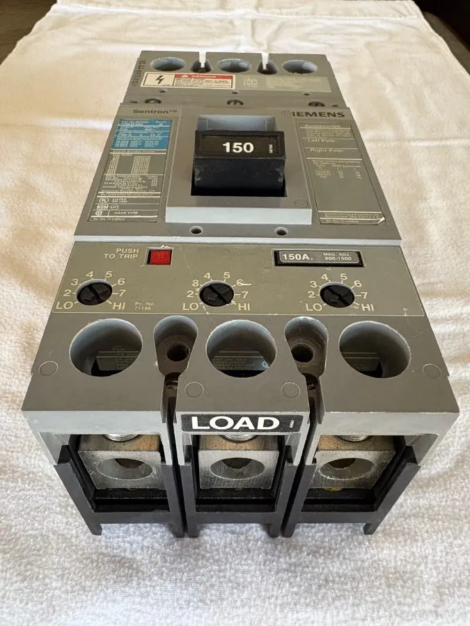 Автоматический выключатель SIEMENS FD63F250 SENTRON SERIES B 250 AMP CIRCUIT BRE — фото лота 1