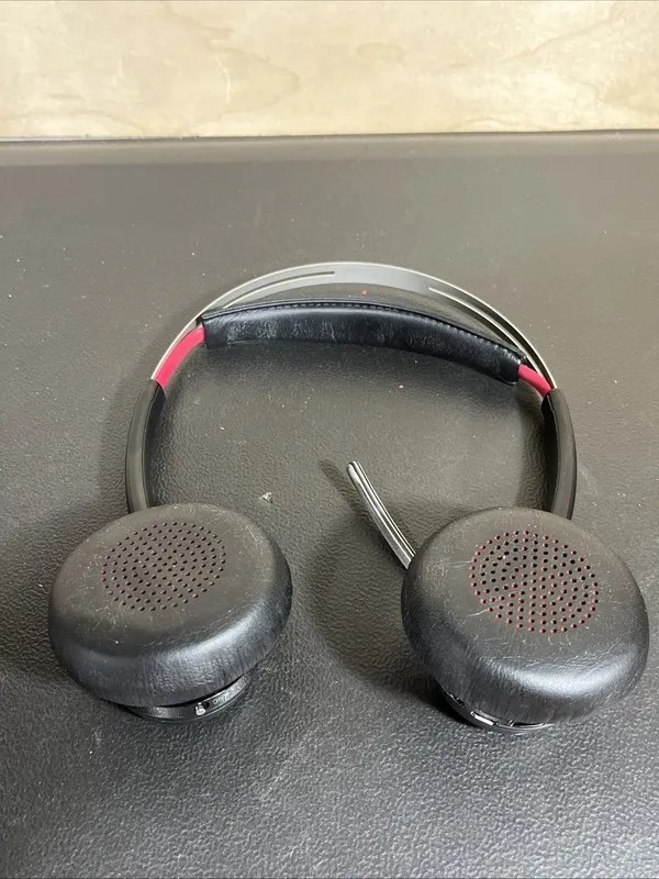 VoIP-шлюз Plantronics Voyager Focus Binaural Bluetooth Headset 203079-01 No Dong