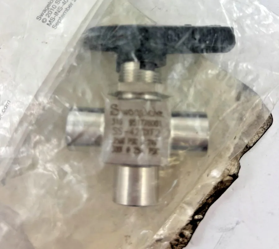Клапан Swagelok SS-42GXF2 SS 1-Piece 40G Series 3-Way Ball Valve FNSP