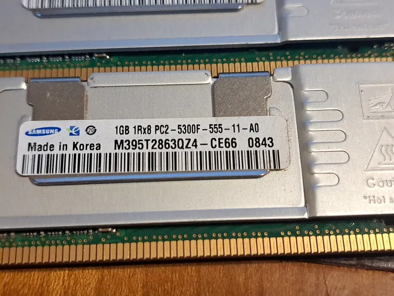Модуль памяти 4 Samsung 1GB 1Rx8PC2-5300F-555-11-AO M395T2863QZ4-CE66 0843