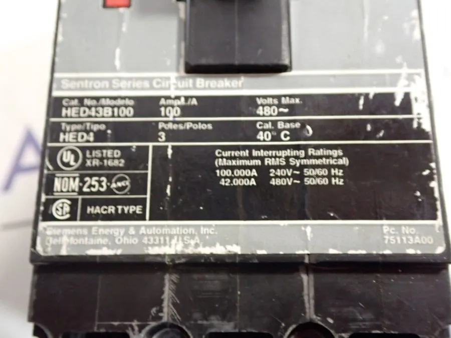 Автоматический выключатель Siemens Sentron Circuit Breaker HED43B100 3P 100 Amp  — фото лота 1