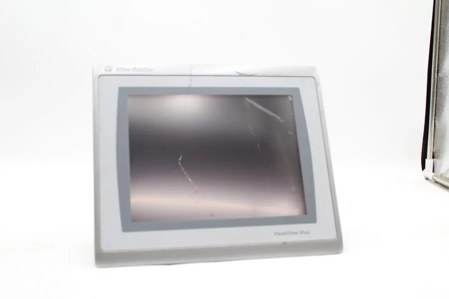 Панель оператора Allen-Bradley 2711P-T10C22A9P PanelView Plus 7 10" AB