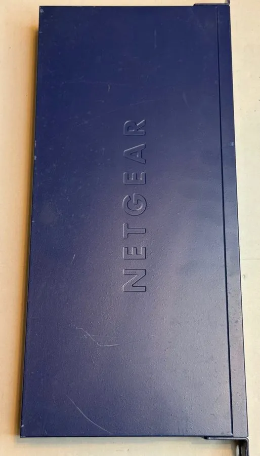 Коммутатор NetGear ProSafe (FS750T2) 48-Ports Rack-mountable Ethernet Switch