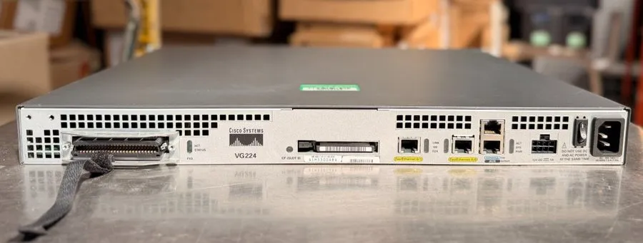 Маршрутизатор Cisco VG224 24-Port Analog Voice VoIP Gateway 10/100 Ethernet Rack