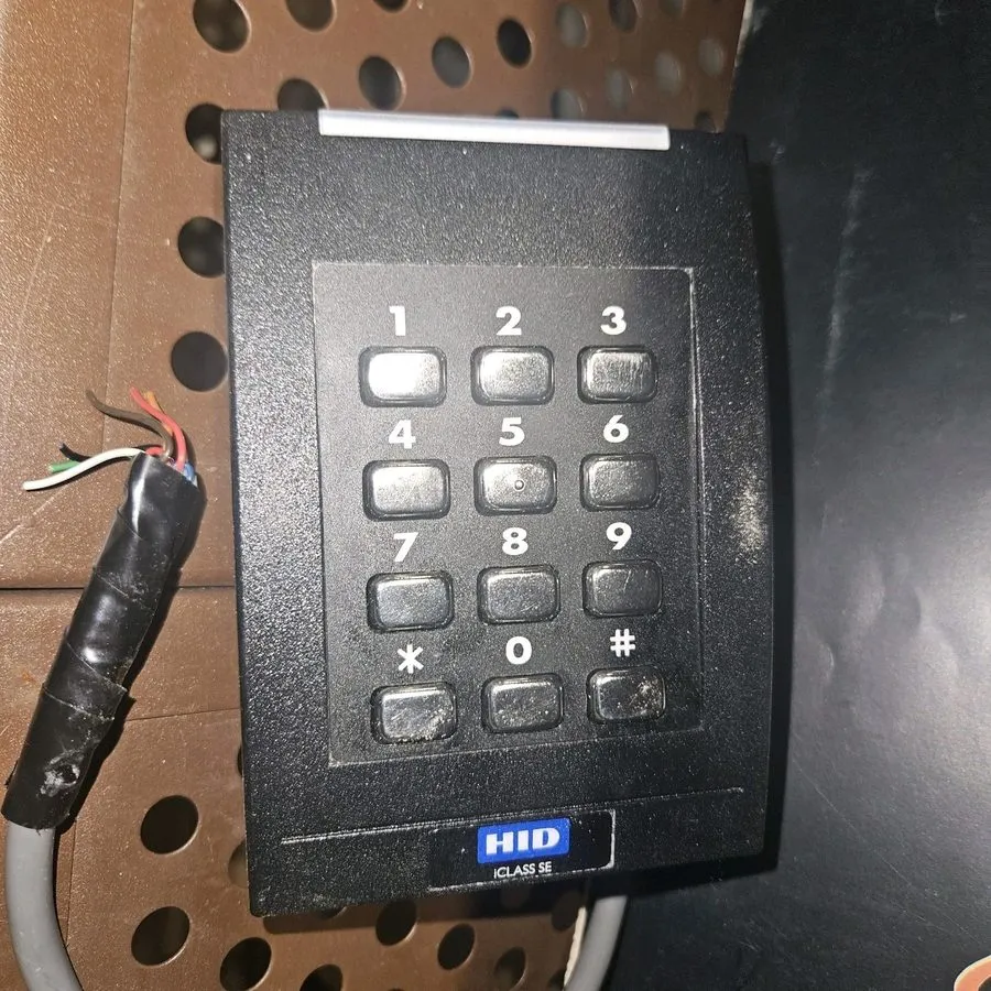 Клавиатура HID 921NTNNEK00000 iCLASS SE RK40 Keypad Wall Switch er