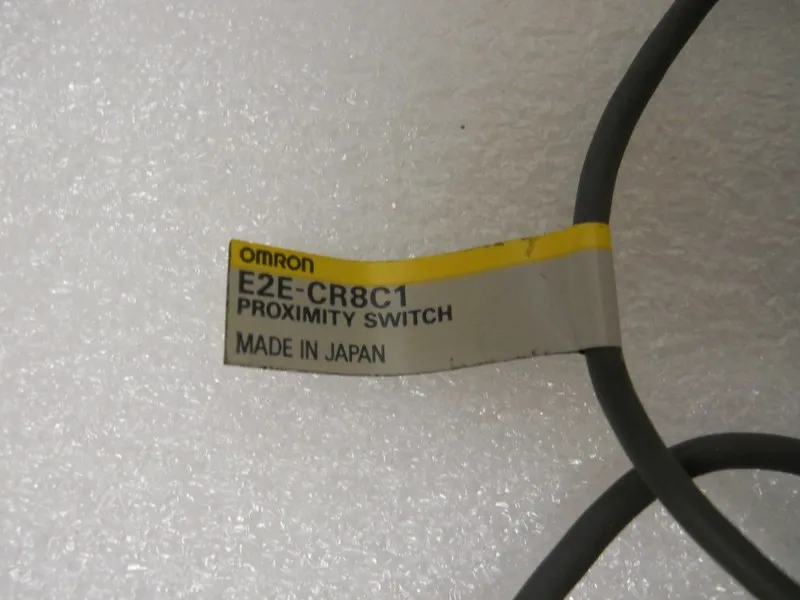 Датчик приближения Omron Proximity Sensor E2E-CR8C1 12-24vdc NPN N.O