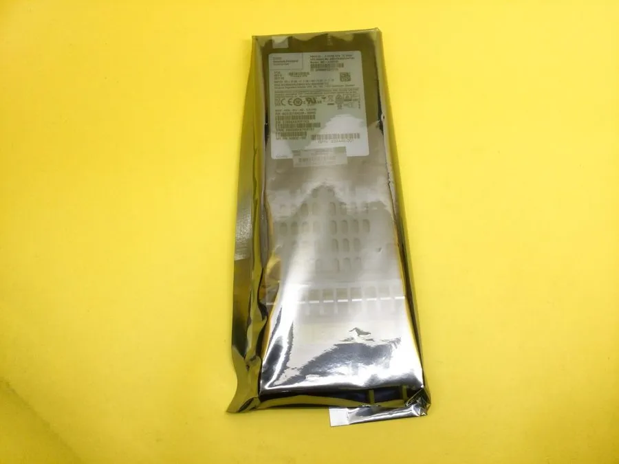 SSD-накопитель HPE M0T66B 3PAR 8000 3.84TB 2.5" ENCRYPTED SSD M0T66A 879397-001 — фото лота 1
