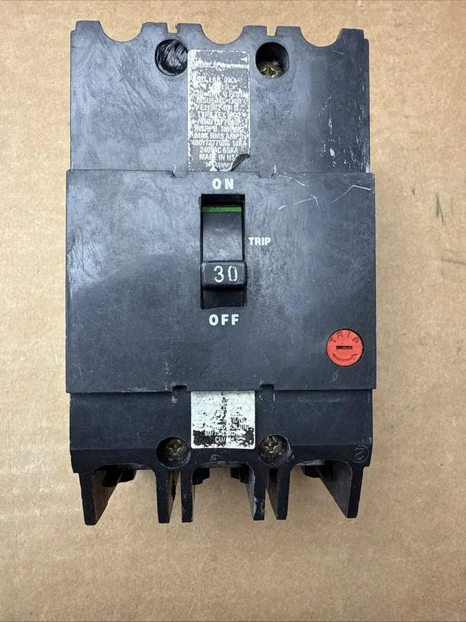 Автоматический выключатель GE TEY330 30A 3-Pole 480V Type TEY Circuit Breaker HA