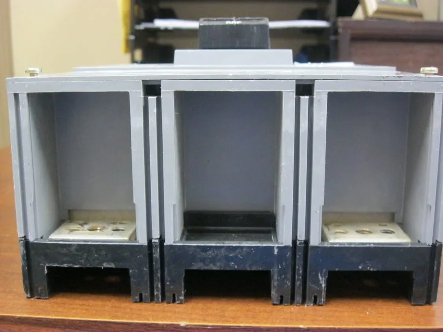 Автоматический выключатель Siemens JXD22B300 Sentron Series Circuit Breaker 300A — фото лота 2