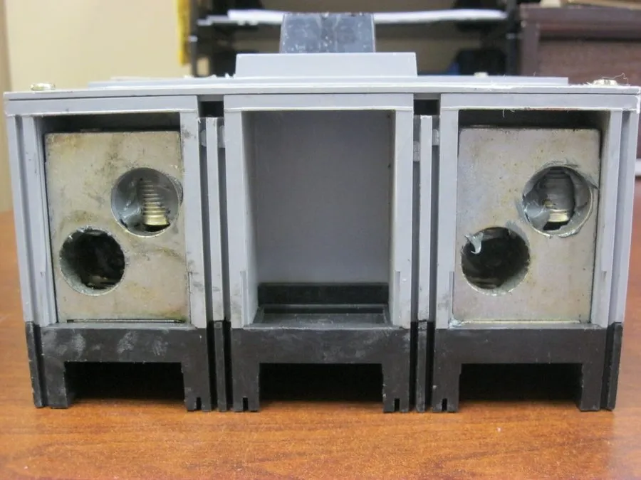 Автоматический выключатель Siemens JXD22B300 Sentron Series Circuit Breaker 300A — фото лота 3