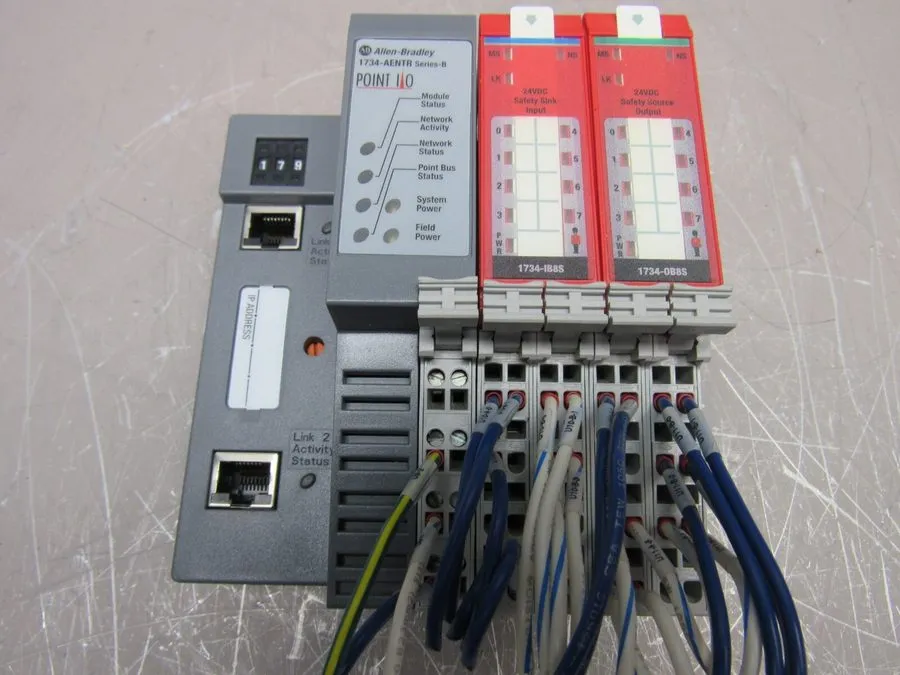 Модуль ввода-вывода CONDITION ALLEN BRADLEY 1734-IB8S Point I/O 8 CH Digital Sin
