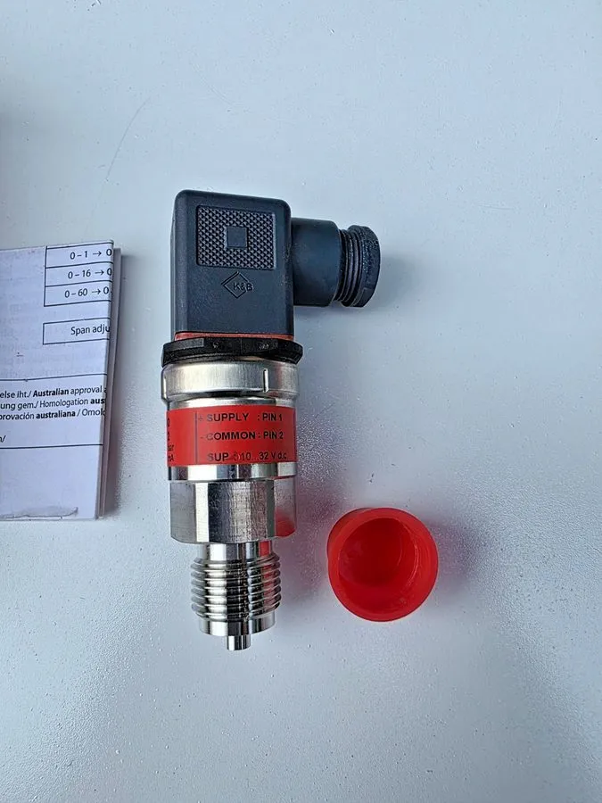 Датчик давления Danfoss 060G1472 pressure transmitter — фото лота 2