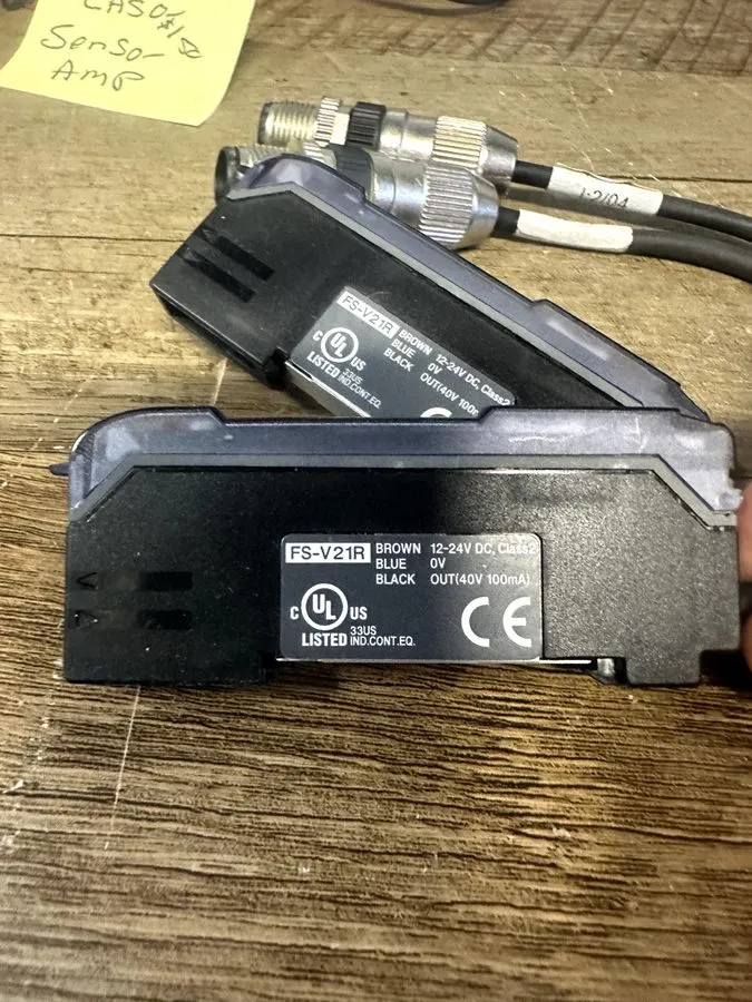 Датчик keyence FS-V21R Fiber Optic Sensor Amplifier
