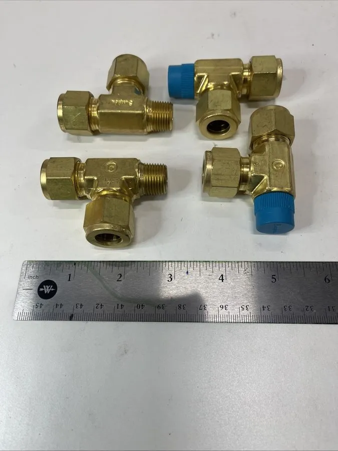 Фитинг 4 Swagelok Brass Tee Fitting,1/2" Tube x 1/2" Tube x 3/8" Male NPT, B-810 — фото лота 1