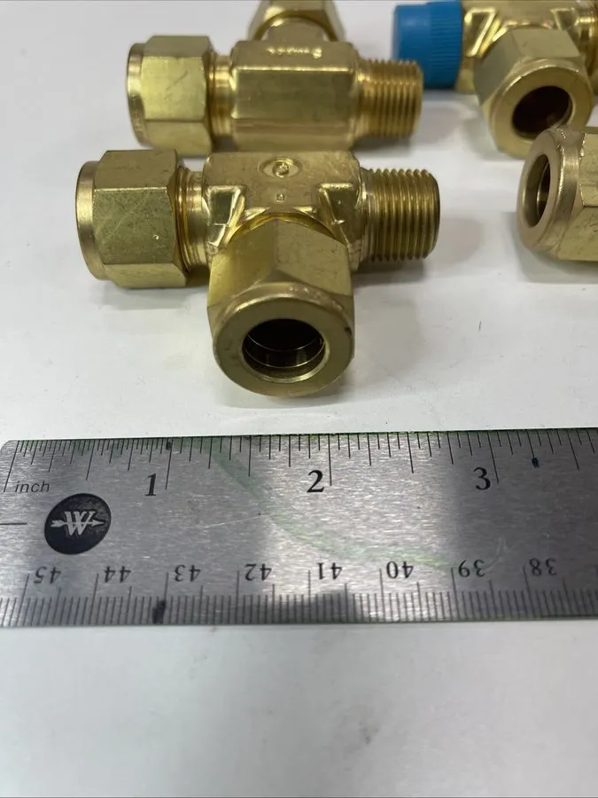 Фитинг 4 Swagelok Brass Tee Fitting,1/2" Tube x 1/2" Tube x 3/8" Male NPT, B-810 — фото лота 2