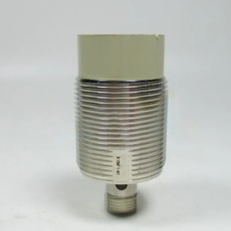 Датчик приближения Omron Inductive E2E-X18MF1-M1 Sensor&Proximity Switch