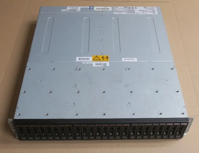 СХД [LOT 6] IBM Storwize V5000 G2 2078-24F 24x 900GB 10K Expansion Array 2x Cont
