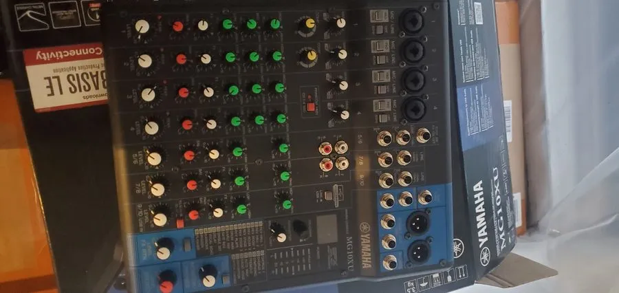 Микшерный пульт YAMAHA MG10XU Analog Mixing Console Audio Interface Mixer Effect — фото лота 2