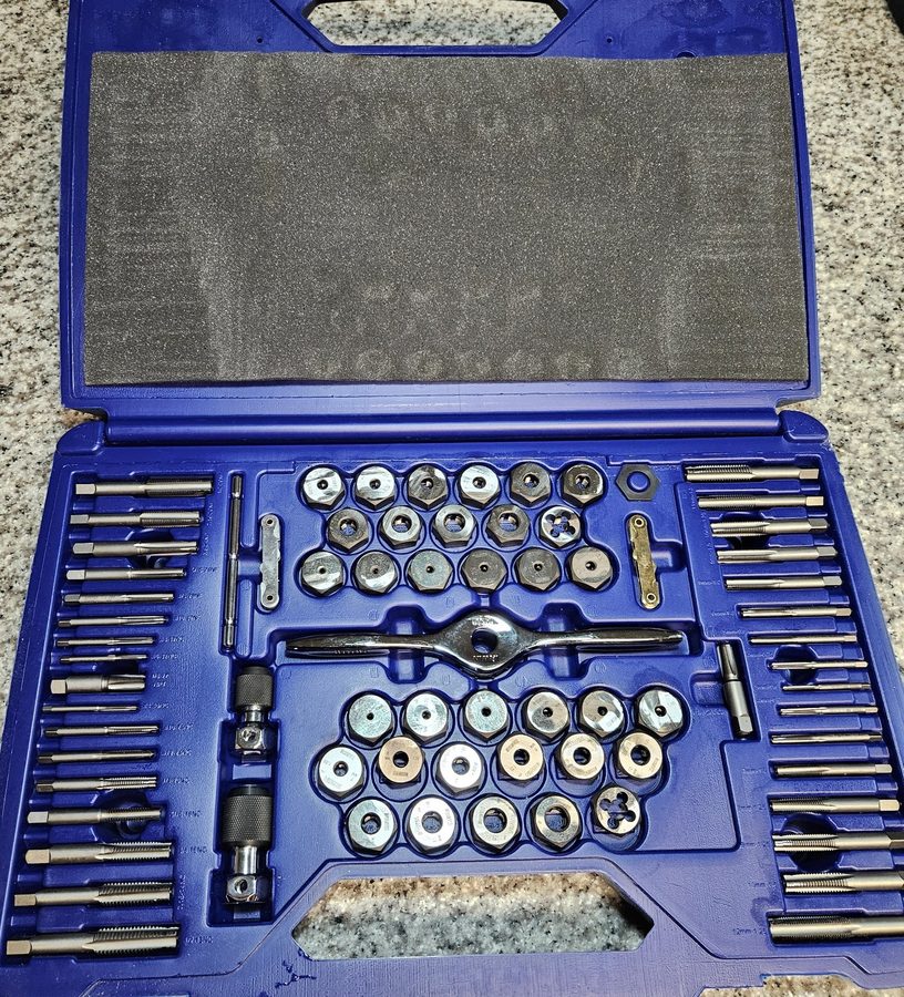 Режущий инструмент Irwin Tools 1841432 Tap Die and Drill Bit Set (116-Piece) — фото лота 1