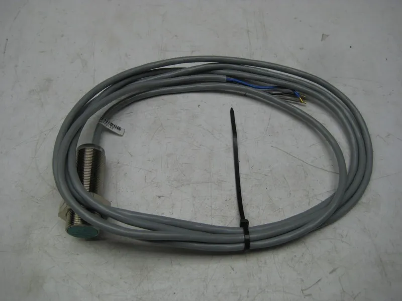 Датчик приближения Pepperl+Fuchs NBB5-18GM50-E0 Sensor&Proximity Switch