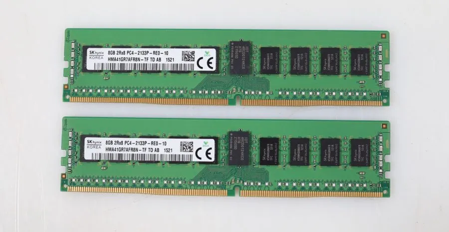 Модуль памяти SK Hynix 8GB (1x 8GB) PC4-2133P DDR4 ECC Server RAM HMA41GR7AFR8N-