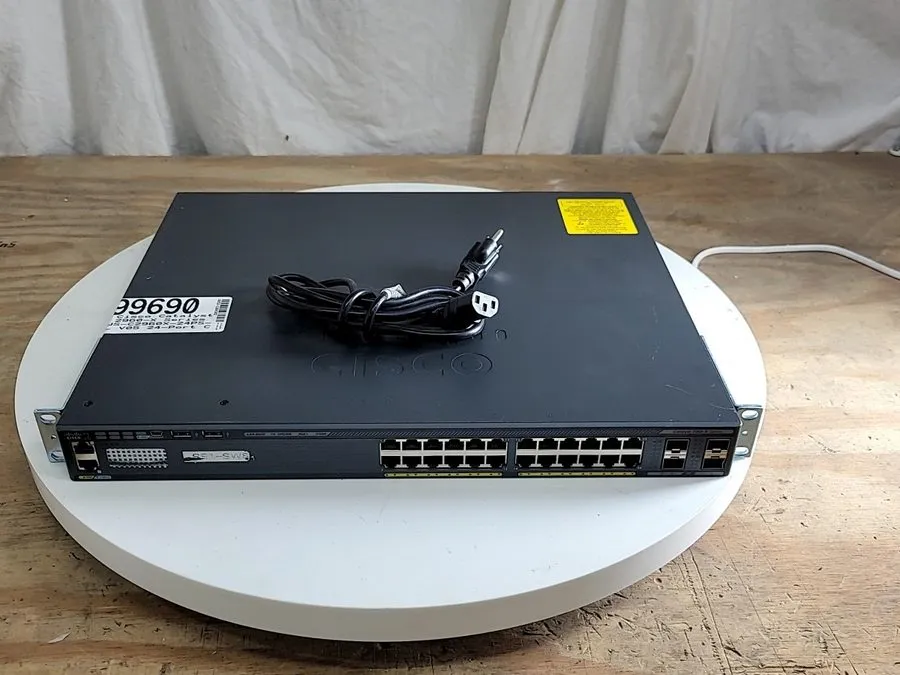 Коммутатор Cisco Catalyst 2960-X Series WS-C2960X-24PS-L V05 Network Switch