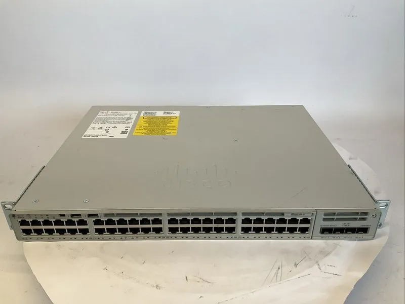 Коммутатор Cisco C9200-48T-A 48 Ports Data Network Advantage Switch — фото лота 1