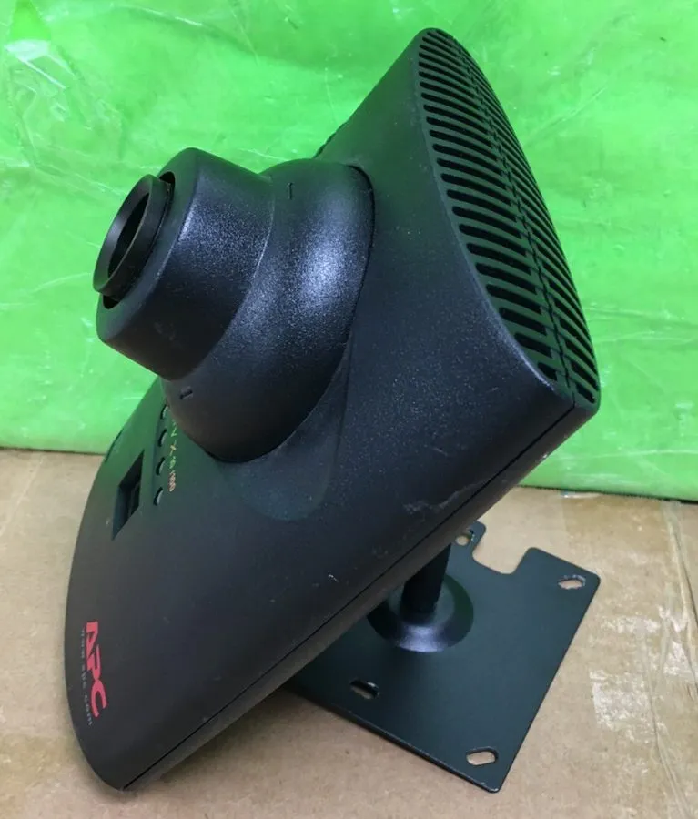 Стойка/шкаф APC NetBotz Room Monitor 355 Security Camera NBWL0355