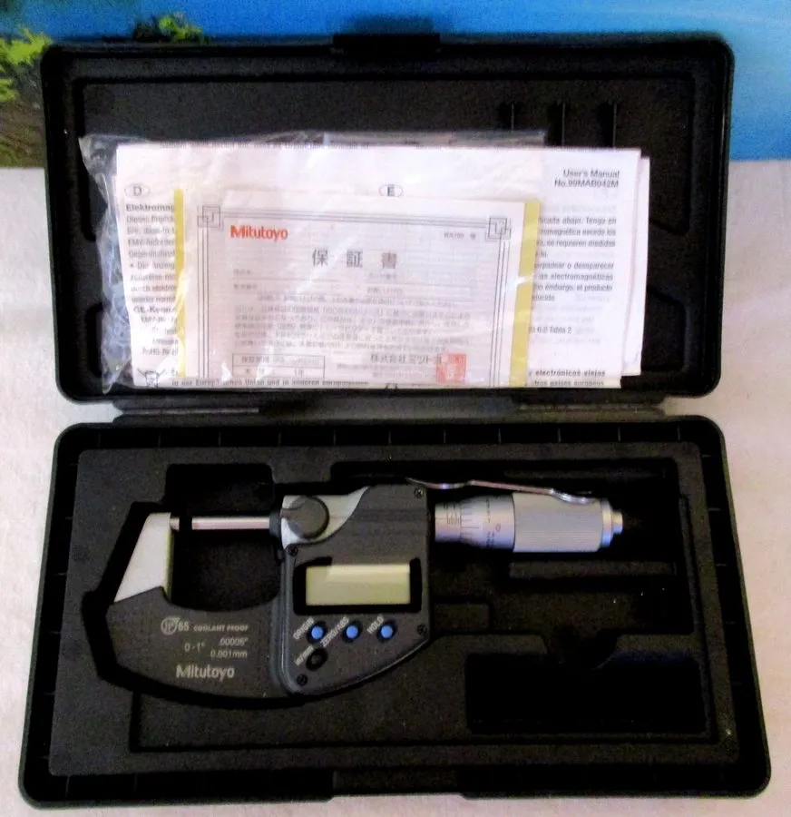 Микрометр Mitutoyo Digital Micrometer 293-348-30 IP65 Coolant Proof 0-1"
