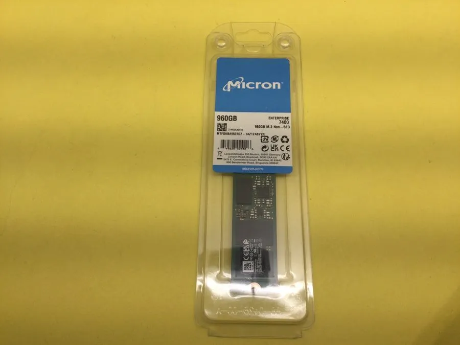 SSD-накопитель Micron 7400 PRO 960GB PCIe Gen4 NVMe M.2 2280 SSD MTFDKBA960TDZ
