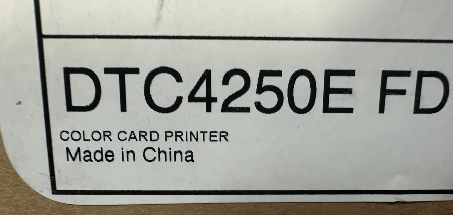 Принтер этикеток HID Fargo DTC4250e ID Card Printer & Encoder Fair Condition