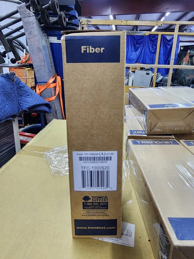 Медиаконвертер TrendNET TFC-1000S20 SC SM FIBER Media Converter — фото лота 1