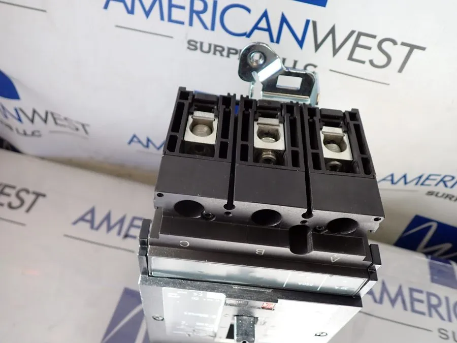 Автоматический выключатель SQUARE D HJA36030 POWERPACT I-LINE CIRCUIT BREAKER 30