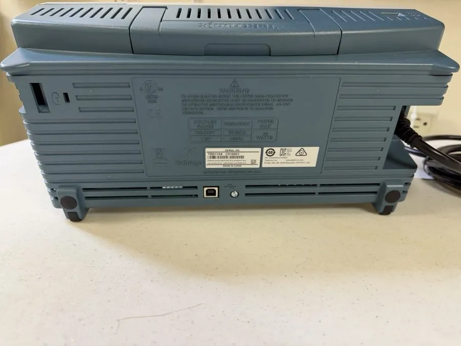 Осциллограф Tektronix TBS1104 Digi Oscilloscope 4 Channel 100MHZ 1GS/S Voltage P — фото лота 2