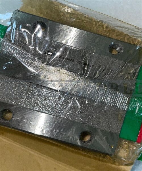 Линейная направляющая HIWIN Linear Guide Slider QHW25HA