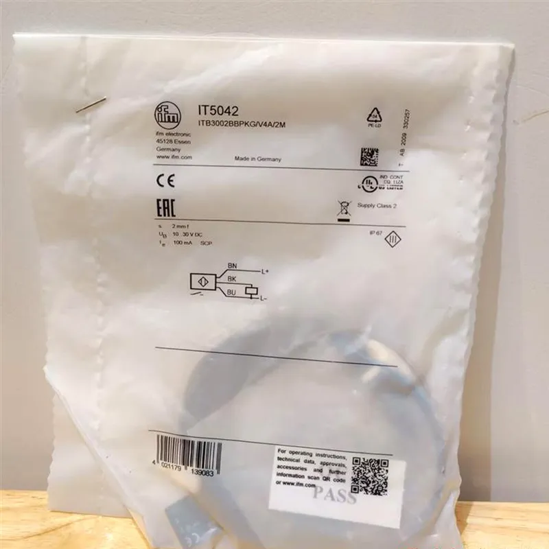 Датчик приближения IFM IT5042 Proximity Switch Sensor