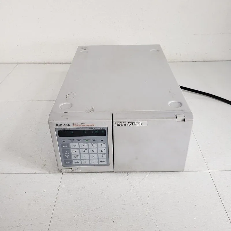 Хроматограф LAMP Shimadzu RID-10A Refractive Index Detector HPLC 228-45095-32 — фото лота 1
