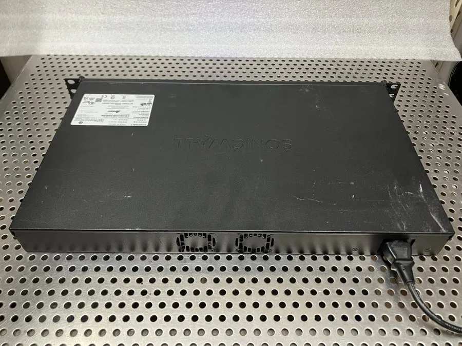 Межсетевой экран RARELY ! SonicWall SMA 410 Secure Mobile Access Appliance 1RK33 — фото лота 1