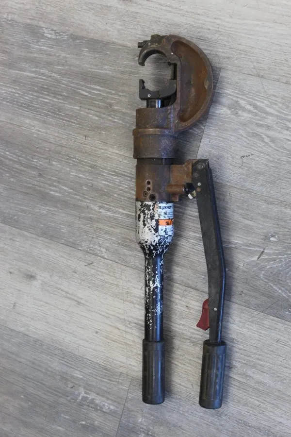Электрооборудование Burndy Y750HSXT 12 Ton Hydraulic Hand Crimper. TOOL ONLY