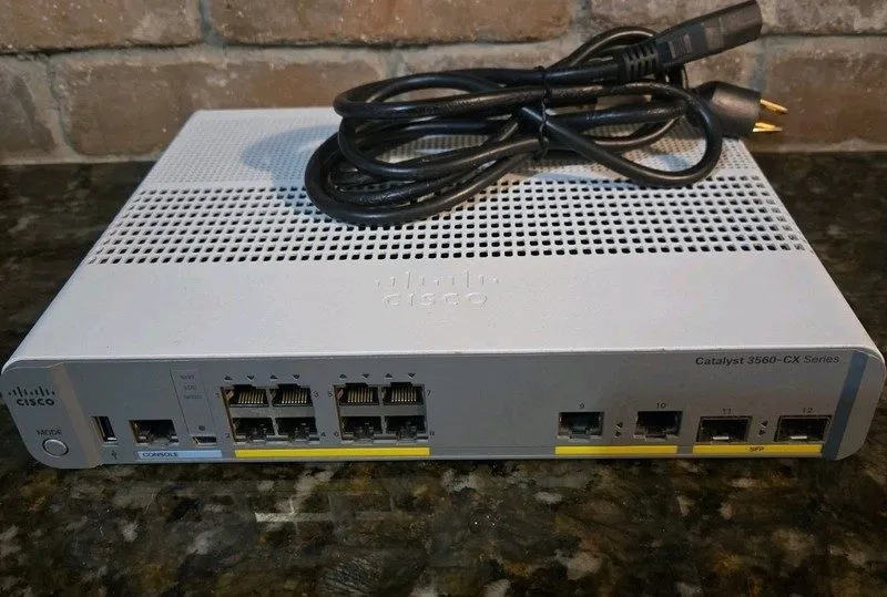Коммутатор Cisco Catalyst 3560-CX WS-C3560CX-8TC-S Fanless 8-Port Switch IOS15