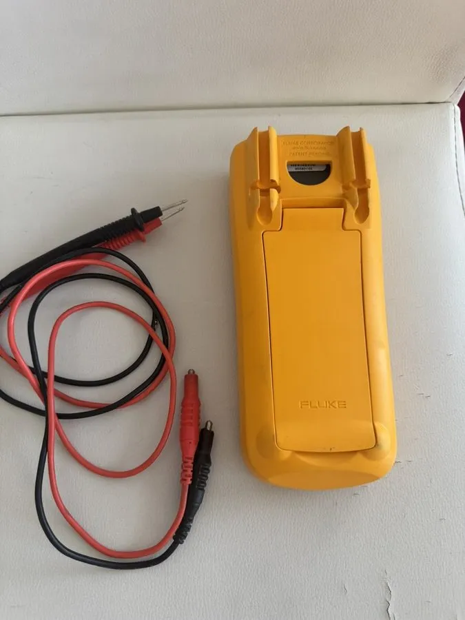 Тестер Fluke 1507 Insulation Resistance Tester Megohmmeter