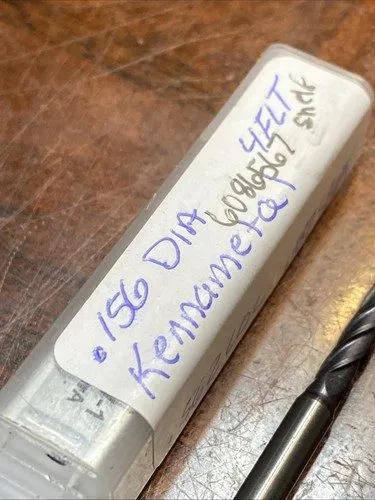 Режущий инструмент Kennametal 4SE0156IR056A Carbide End Mill 6086567 KC633M (D24