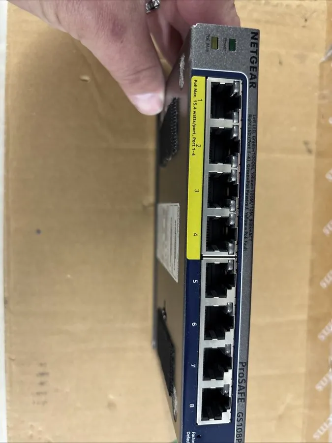 Коммутатор NETGEAR PROSAFE GS108PE V3 8-PORT GIGABIT MANAGED POE SWITCH
