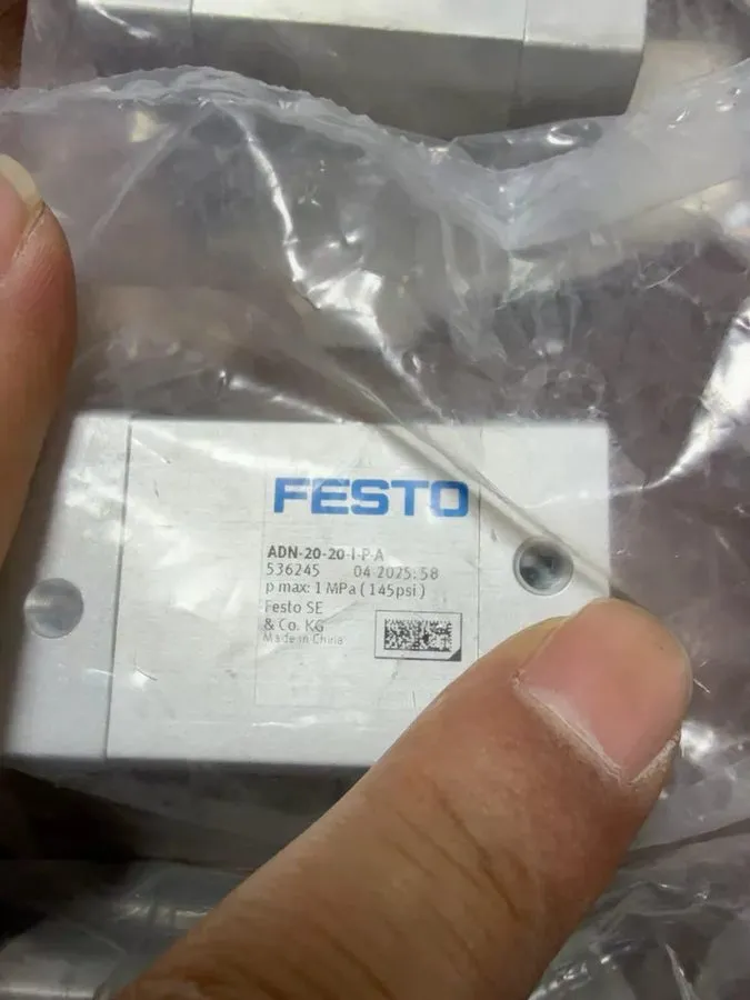 Пневмоцилиндр FESTO ADN-20-20-I-P-A Compact Air Cylinder