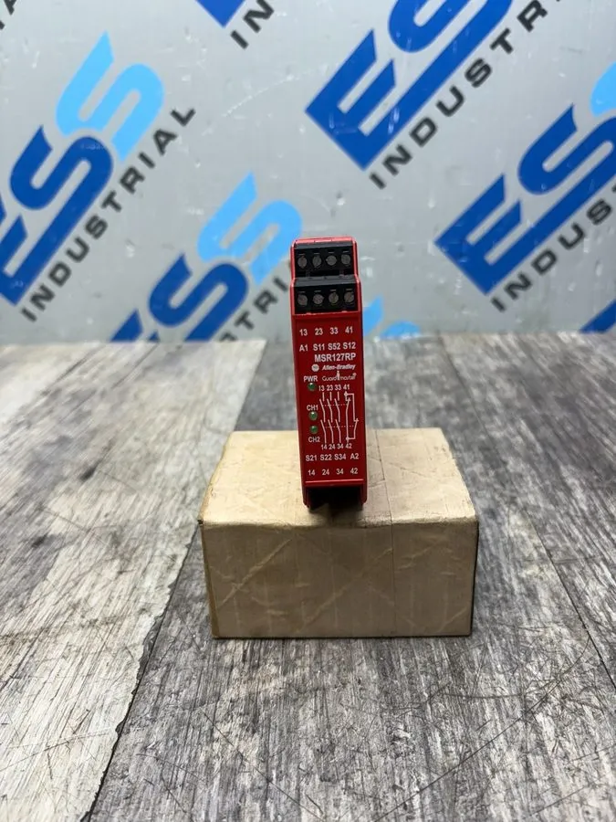 Реле безопасности Allen-Bradley MSR127RP / 440R-N23135 Guardmaster Safety Relay