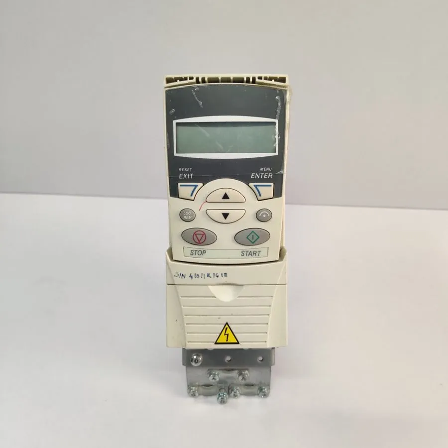 Частотный преобразователь ABB ACS350-03E-02A4-4 (0.75 KW 1HP ) DRIVE