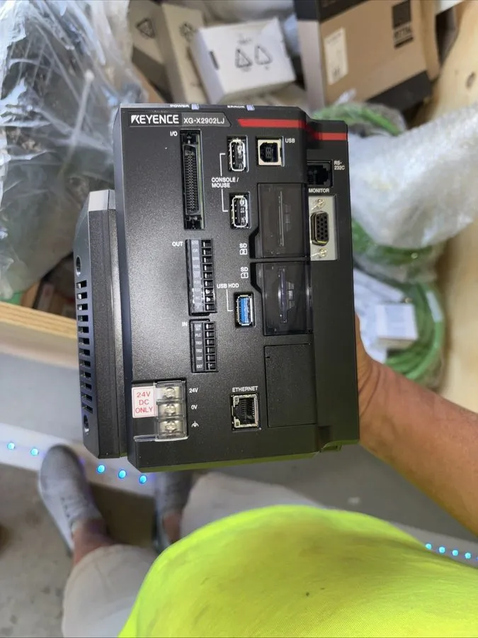 Датчик KEYENCE XG-X2902LJ, CONNECTION CONTROLLER — фото лота 1