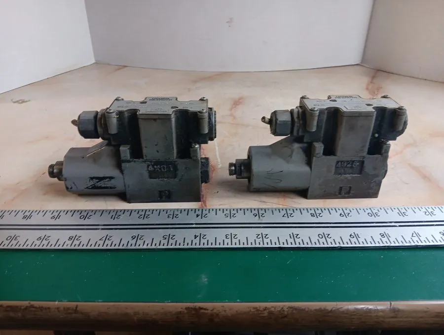 Пневмораспределитель UCHIDA REXROTH 4WE6D-60M0/AG24NPS DIRECTIONAL VALVE